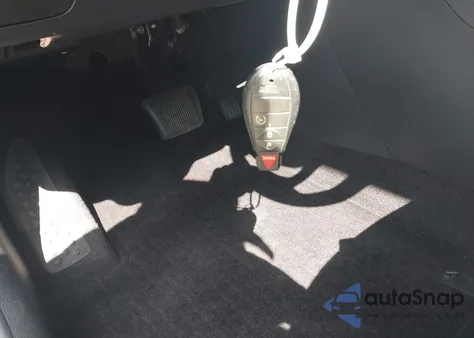 2017 Jeep Cherokee Latitude 4X4 z USA, uszkodzony, nr VIN 1C4PJMCB5HW611179